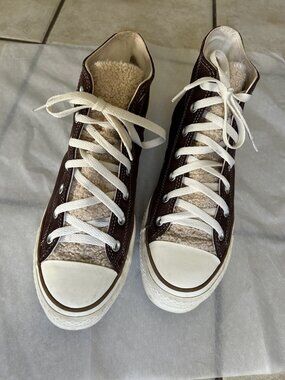 Converse Chuck Taylor All Star High  Women’s SZ 8 Brown Suede